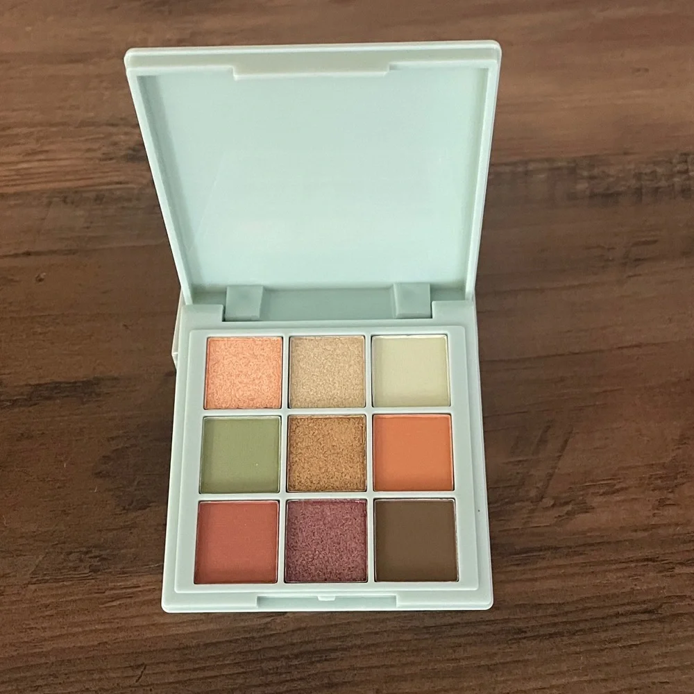Glowcore Mystic Earth Eyeshadow Palette - New In Box